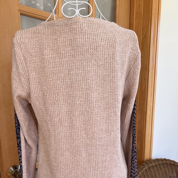 Les Serein Mixed Media Top - Picture 2 of 7